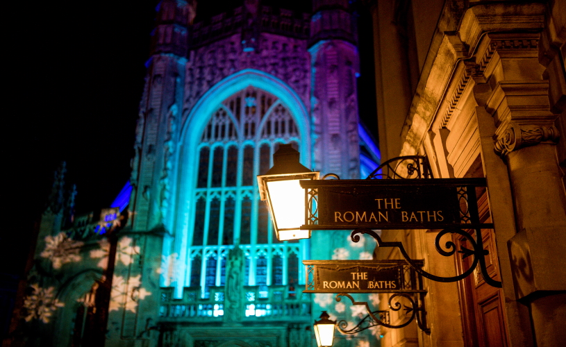 Christmas illuminations on Bath Abbey